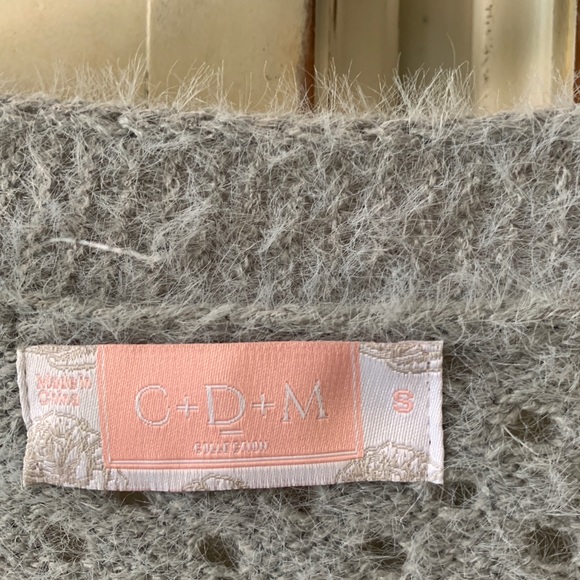 C+D+M Gray Cardigan small - Picture 3 of 4